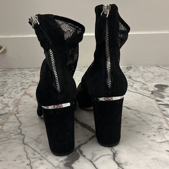 Black Pour La Victoire lace booties - Picture 3 of 6